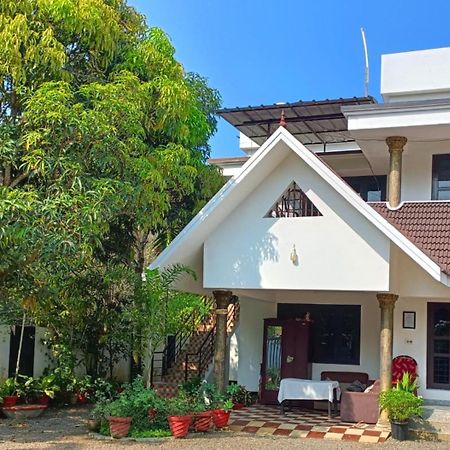 Alma Homestay Марарикулам Экстерьер фото